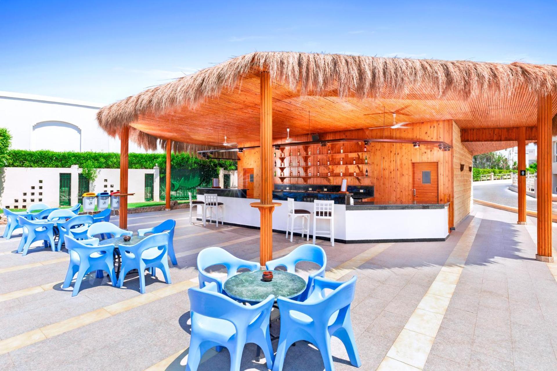 Pickalbatros Royal Moderna Sharm "Aqua Park" Hotel Exterior photo